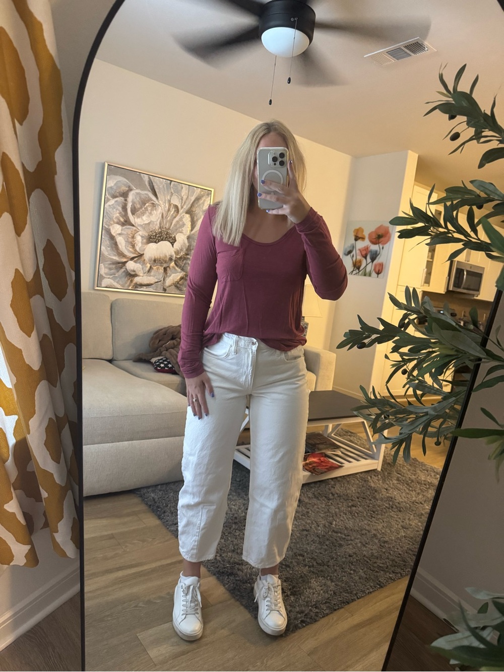 Women's Scoop-Neck Long-Sleeve Top in Mauve